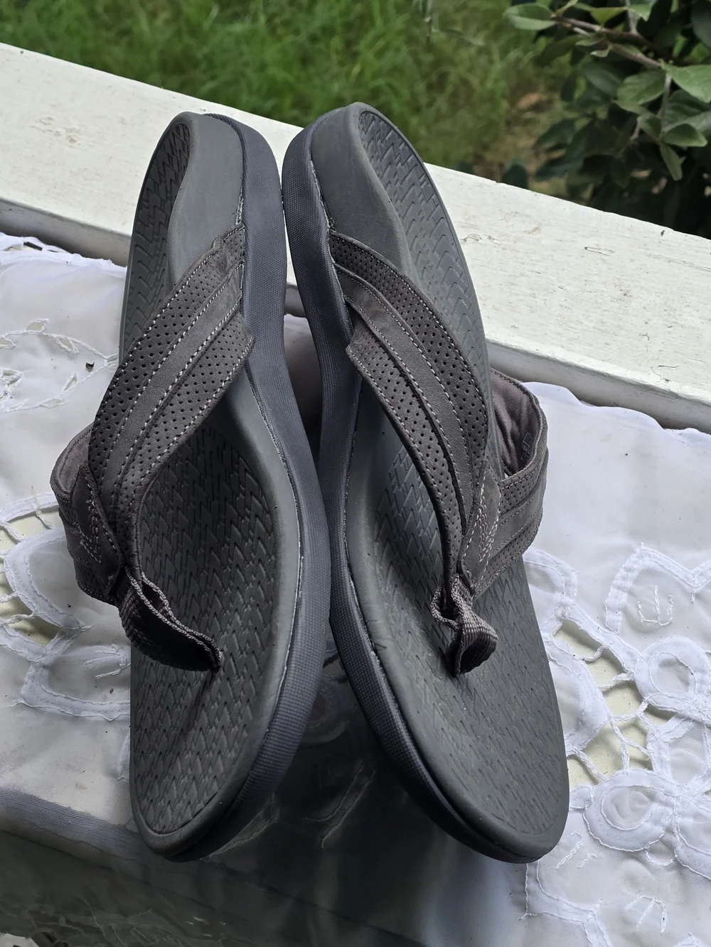 Vionic Men's Tide II Sandals in Charcoal Grey, Perforated Nubuck Suede Straps 13